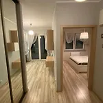 Cosy With Balcony In Niebuszewo 48m2 Apartmán